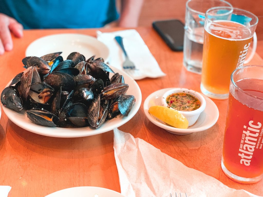 mussels and atlantic brewing company beer