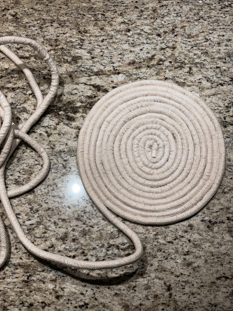 DIY rope basket coiling the bottom